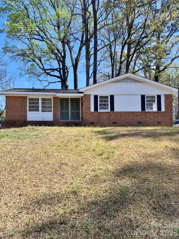 4105 Abbeydale Drive, Charlotte, NC 28205