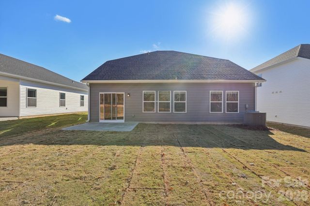 2088 Sunflower Circle, Newton, NC 28658