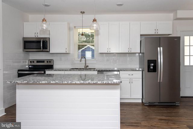 213 FAIRVIEW AVE, Waynesboro, PA 17268