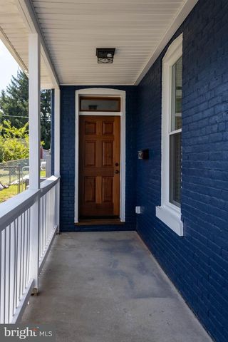 213 FAIRVIEW AVE, Waynesboro, PA 17268