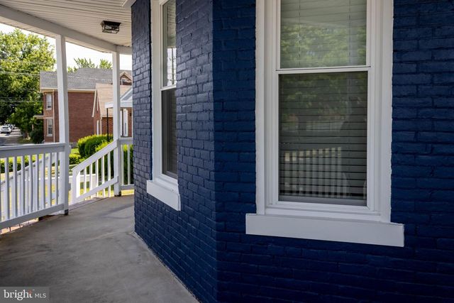 213 FAIRVIEW AVE, Waynesboro, PA 17268