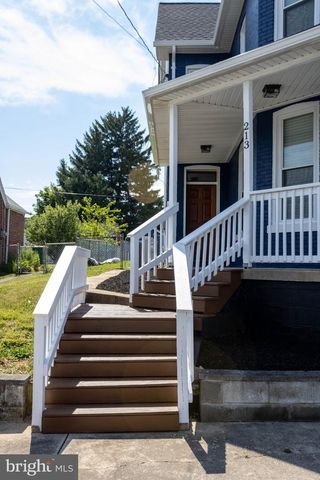 213 FAIRVIEW AVE, Waynesboro, PA 17268