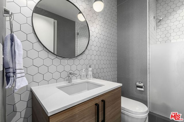 1645 N Vine Street 606, Los Angeles, CA 90028