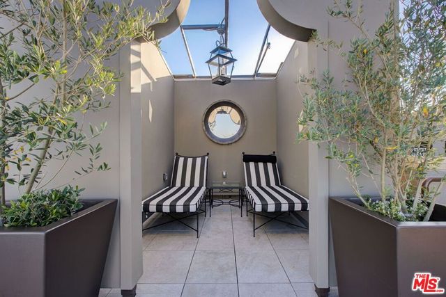 1645 N Vine Street 606, Los Angeles, CA 90028