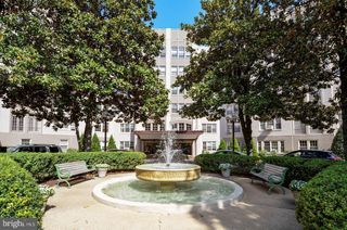 2737 Devonshire Pl NW Apt D, Washington, DC 20008