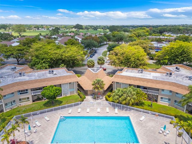 7400 Miami Lakes Dr D205, Miami Lakes, FL 33014