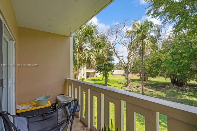 7400 Miami Lakes Dr D205, Miami Lakes, FL 33014
