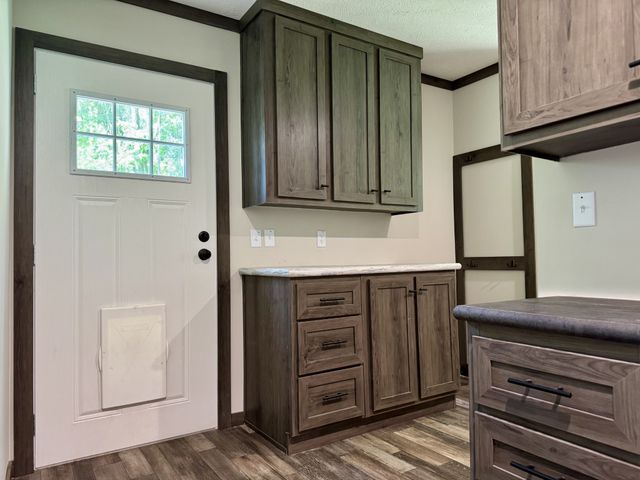 1271 Thompson Hill Rd, Bethpage, TN 37022