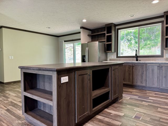 1271 Thompson Hill Rd, Bethpage, TN 37022