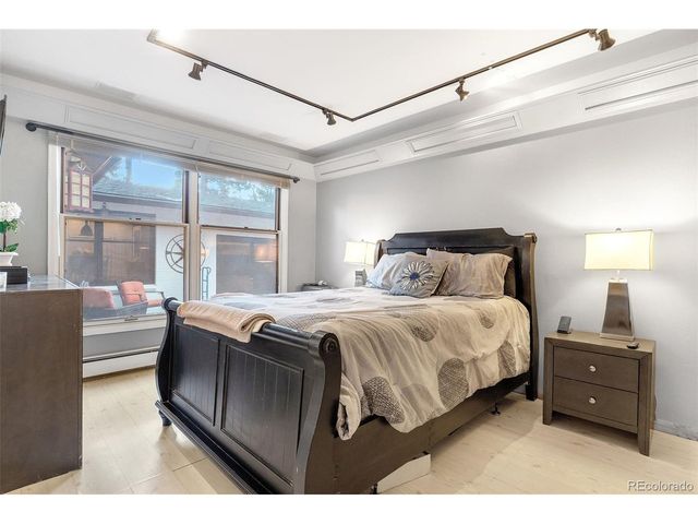 8170 Red Rock Ct, Larkspur, CO 80118