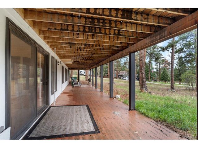 8170 Red Rock Ct, Larkspur, CO 80118