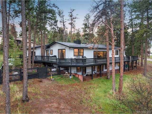 8170 Red Rock Ct, Larkspur, CO 80118