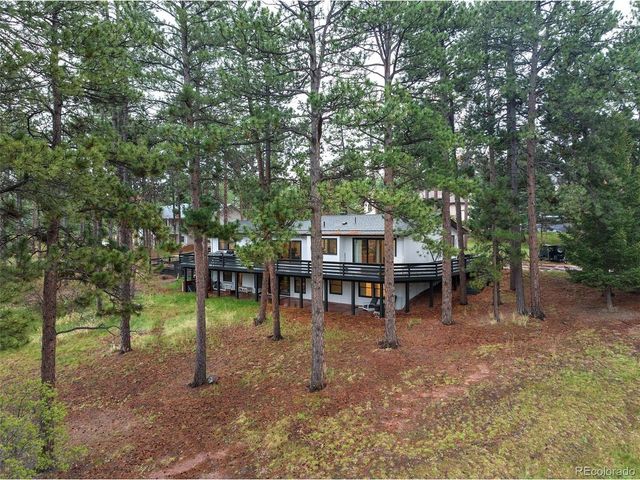 8170 Red Rock Ct, Larkspur, CO 80118