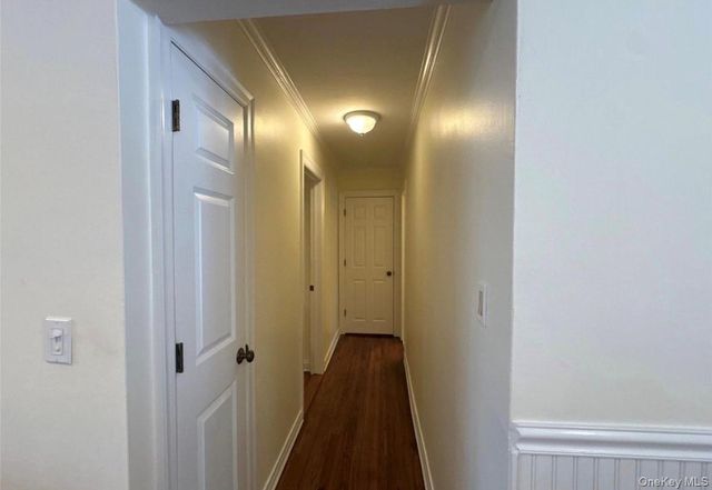 313 Main Street B, Roslyn, NY 11576