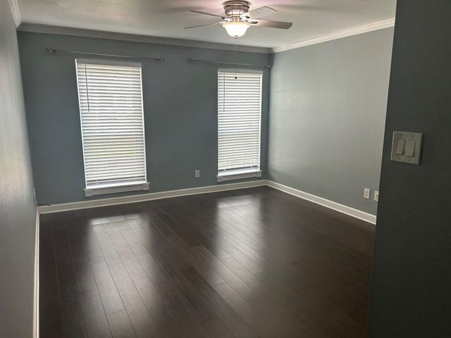 359 N Post Oak Lane 121, Houston, TX 77024