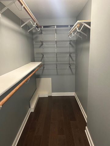 359 N Post Oak Lane 121, Houston, TX 77024