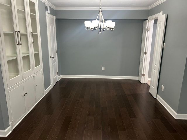 359 N Post Oak Lane 121, Houston, TX 77024