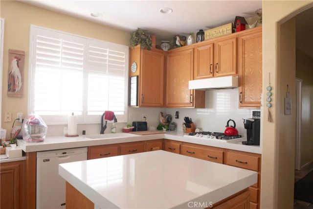 841 Bermuda Drive, Hemet, CA 92543