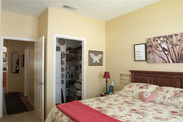 841 Bermuda Drive, Hemet, CA 92543
