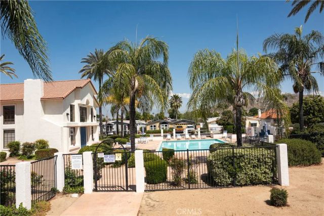 841 Bermuda Drive, Hemet, CA 92543