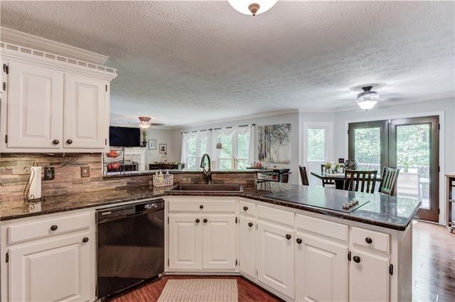 870 Connell Lane, Lawrenceville, GA 30044