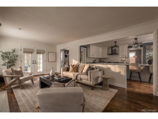 2424 S Columbine St, Denver, CO 80210