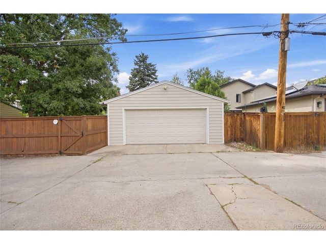 2424 S Columbine St, Denver, CO 80210