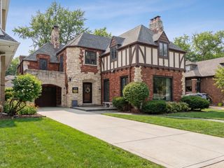 9950 S Hamilton Avenue, Chicago, IL 60643