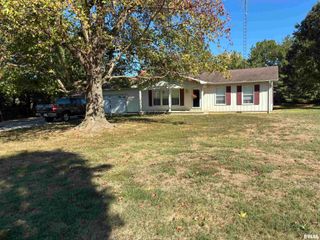 12782 N BLACKHAWK Lane, Mt Vernon, IL 62864