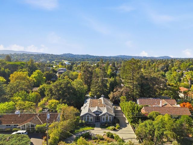 2120 Stockbridge Avenue, Woodside, CA 94062