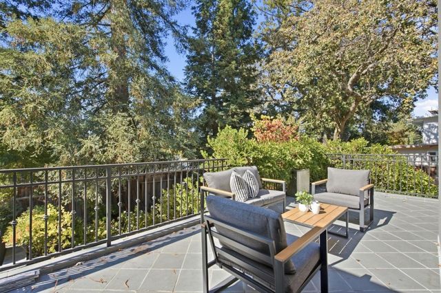 2120 Stockbridge Avenue, Woodside, CA 94062