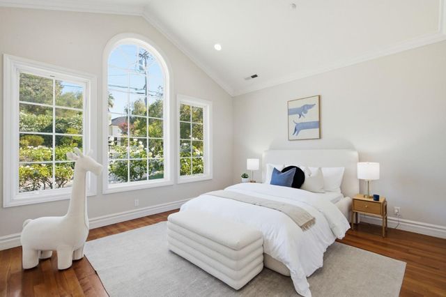 2120 Stockbridge Avenue, Woodside, CA 94062