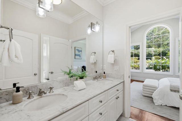 2120 Stockbridge Avenue, Woodside, CA 94062