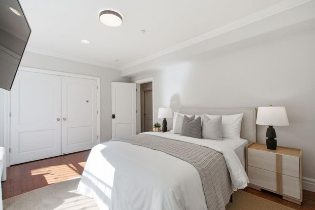 2120 Stockbridge Avenue, Woodside, CA 94062