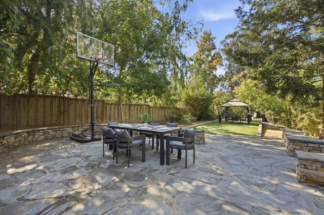 2120 Stockbridge Avenue, Woodside, CA 94062
