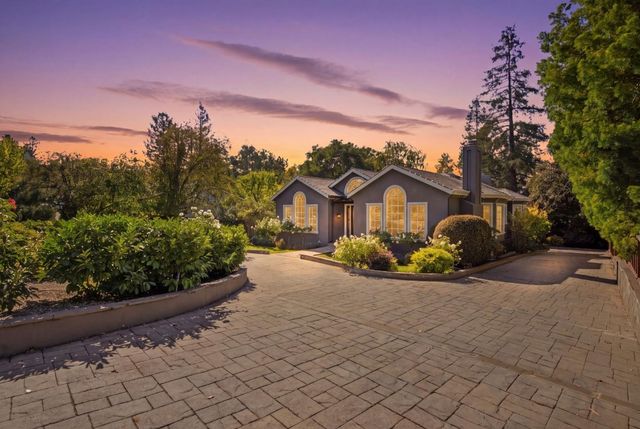 2120 Stockbridge Avenue, Woodside, CA 94062