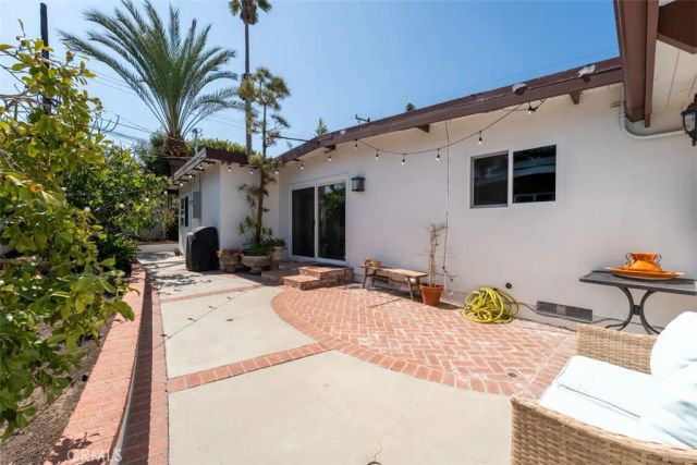327 Santa Isabel, Newport Beach, CA 92660