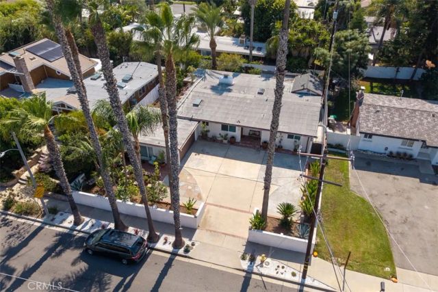 327 Santa Isabel, Newport Beach, CA 92660