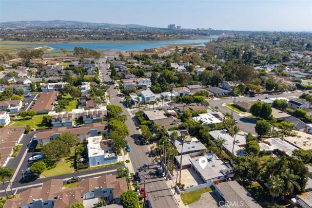 327 Santa Isabel, Newport Beach, CA 92660