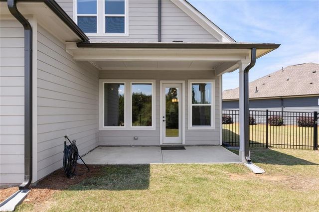 6853 River Rock Drive, Flowery Branch, GA 30542