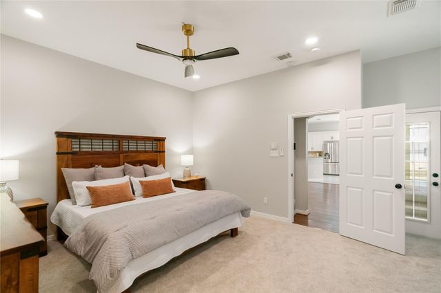 9915 Hufsmith Kuykendahl, Tomball, TX 77375
