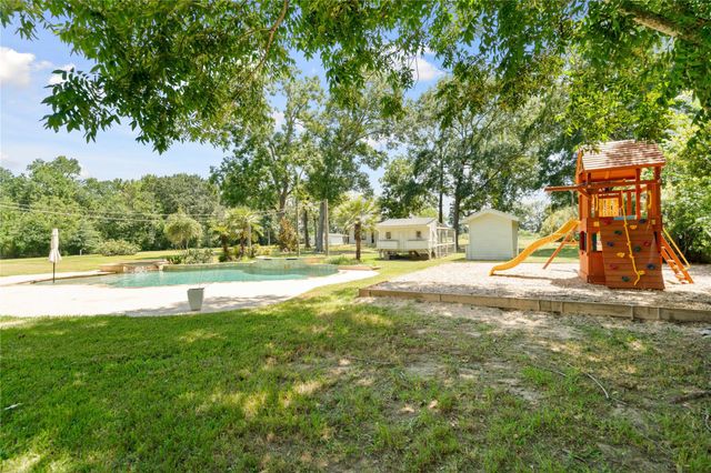 9915 Hufsmith Kuykendahl, Tomball, TX 77375