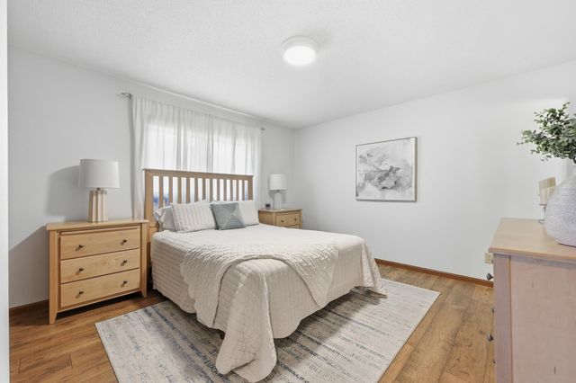 1619 38th Avenue S, Fargo, ND 58104