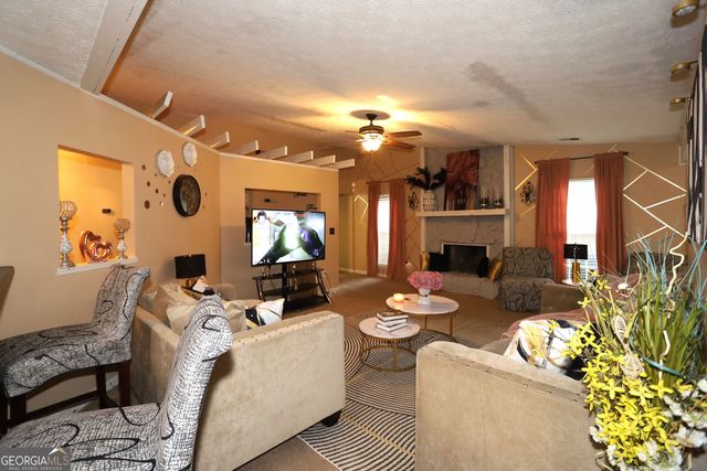 9396 Forest Knoll Drive, Jonesboro, GA 30238