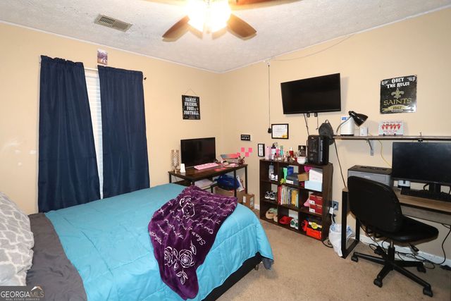 9396 Forest Knoll Drive, Jonesboro, GA 30238