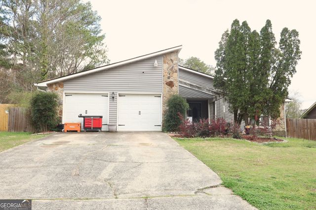 9396 Forest Knoll Drive, Jonesboro, GA 30238