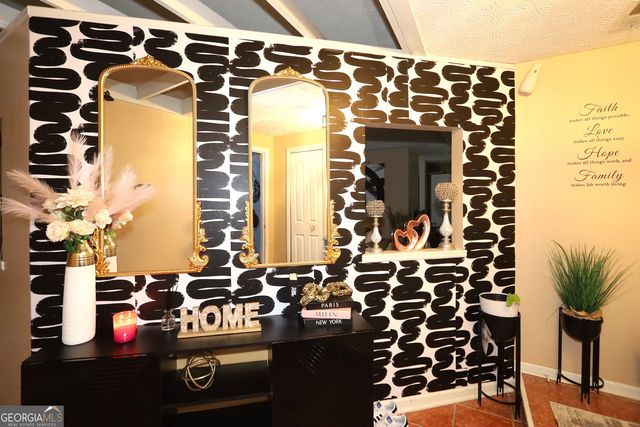 9396 Forest Knoll Drive, Jonesboro, GA 30238