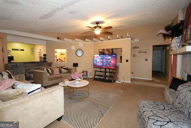 9396 Forest Knoll Drive, Jonesboro, GA 30238