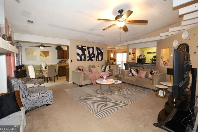 9396 Forest Knoll Drive, Jonesboro, GA 30238