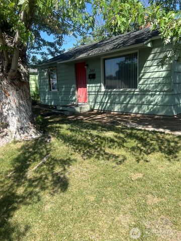 345 W Ridge Road, Moses Lake, WA 98837